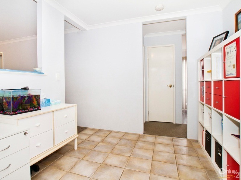 7/61 Wanaping Road, Kenwick WA 6107