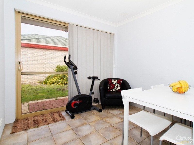 7/61 Wanaping Road, Kenwick WA 6107