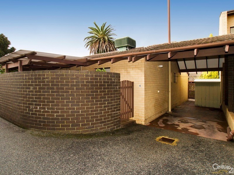4/24 Swan Road, Attadale WA 6156