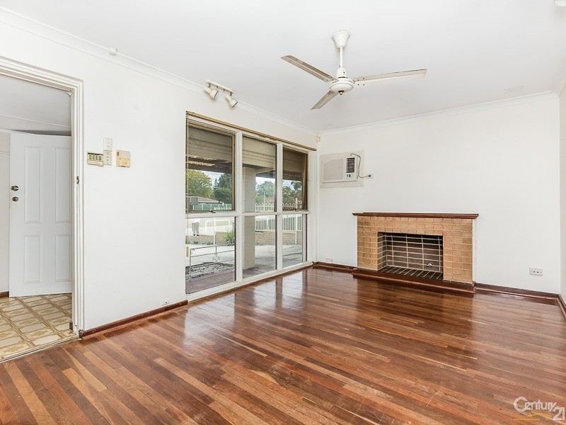 374 Spencer Road, Thornlie WA 6108