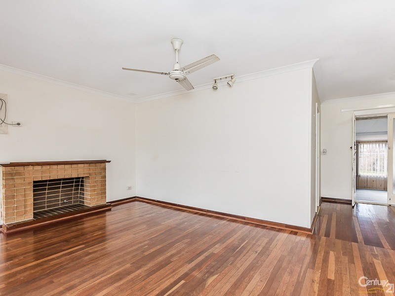 374 Spencer Road, Thornlie WA 6108