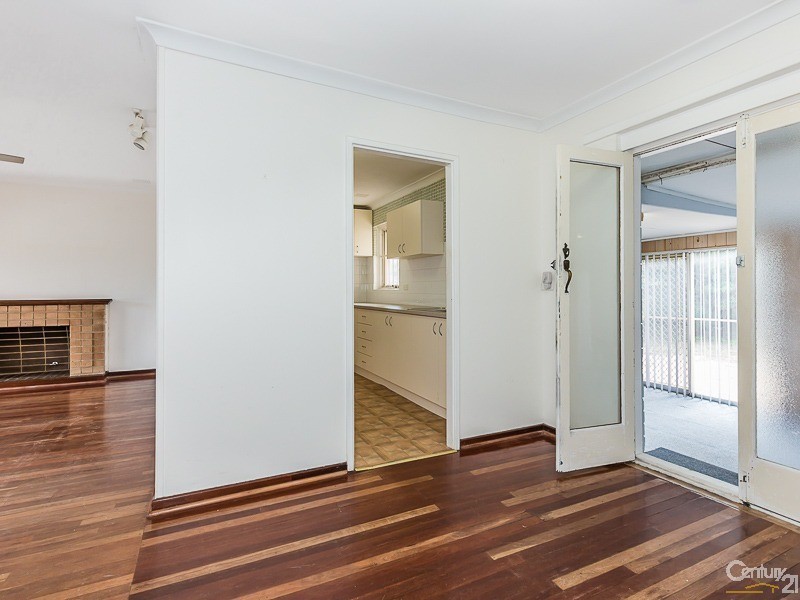 374 Spencer Road, Thornlie WA 6108