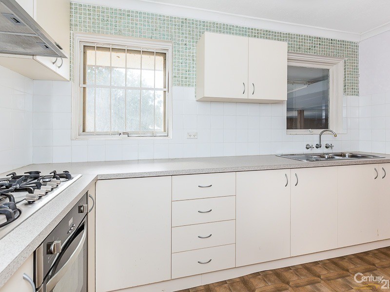 374 Spencer Road, Thornlie WA 6108