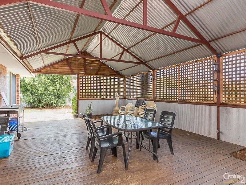 23 Dolara Court, Maddington WA 6109