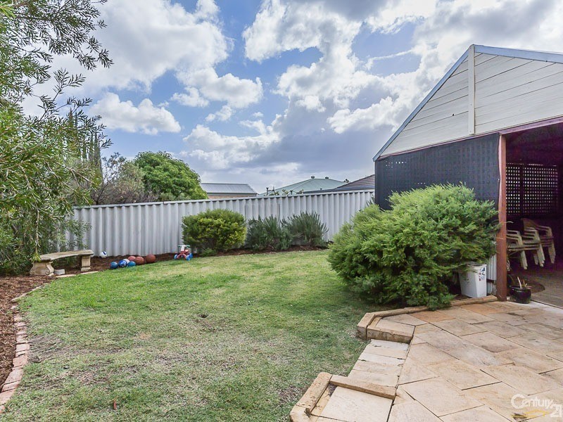 23 Dolara Court, Maddington WA 6109