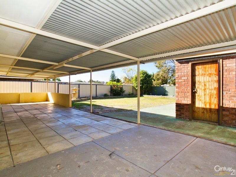 71 Lyrebird Way, Thornlie WA 6108