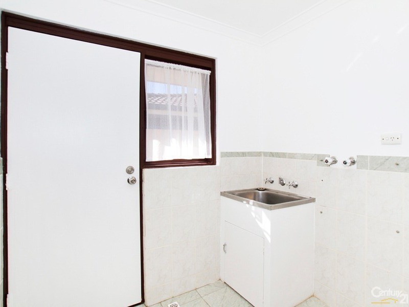 71 Lyrebird Way, Thornlie WA 6108