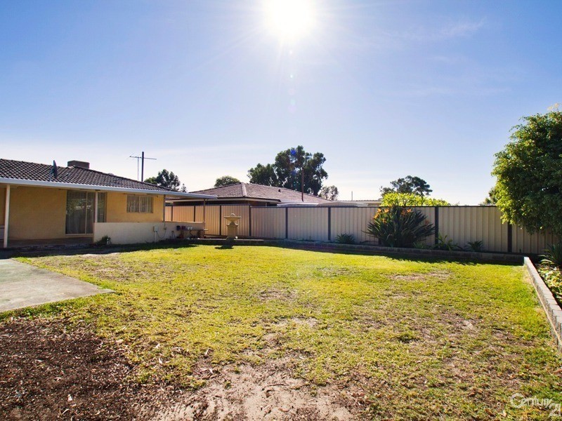 71 Lyrebird Way, Thornlie WA 6108