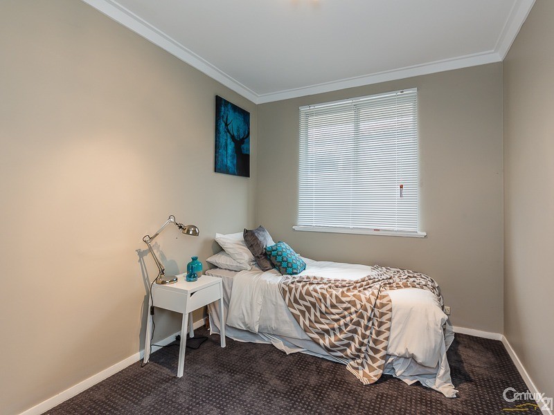 15 Helena Crescent, Thornlie WA 6108