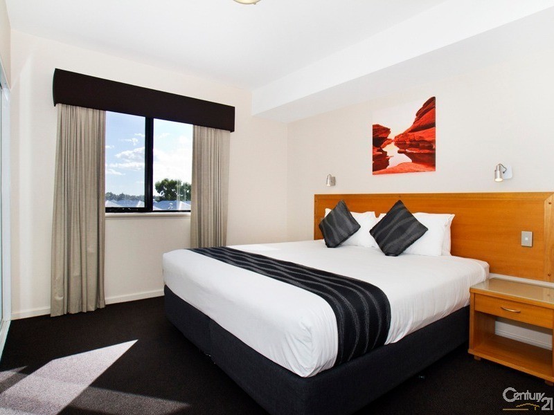 17/150 Great Eastern Highway, Ascot WA 6104
