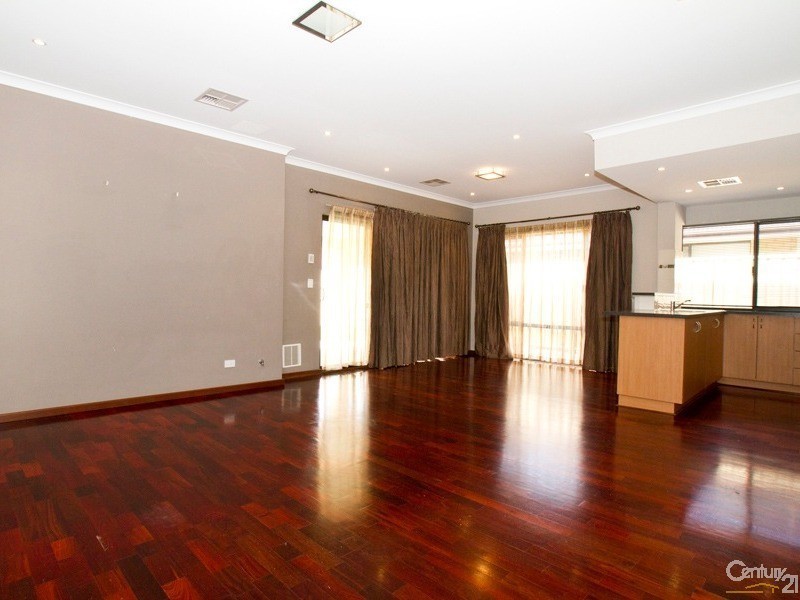 57 Towncentre Drive, Thornlie WA 6108