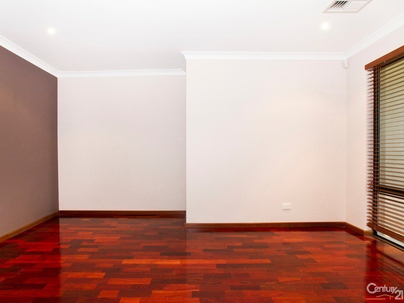 57 Towncentre Drive, Thornlie WA 6108