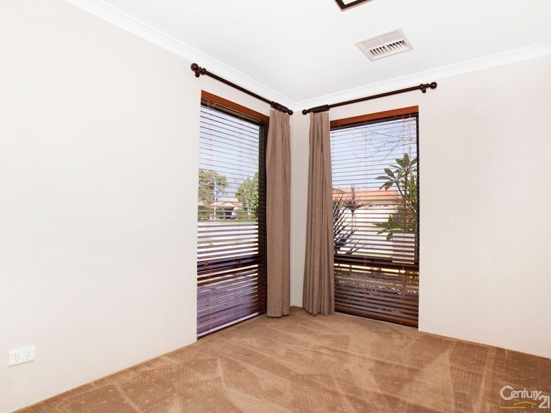 57 Towncentre Drive, Thornlie WA 6108