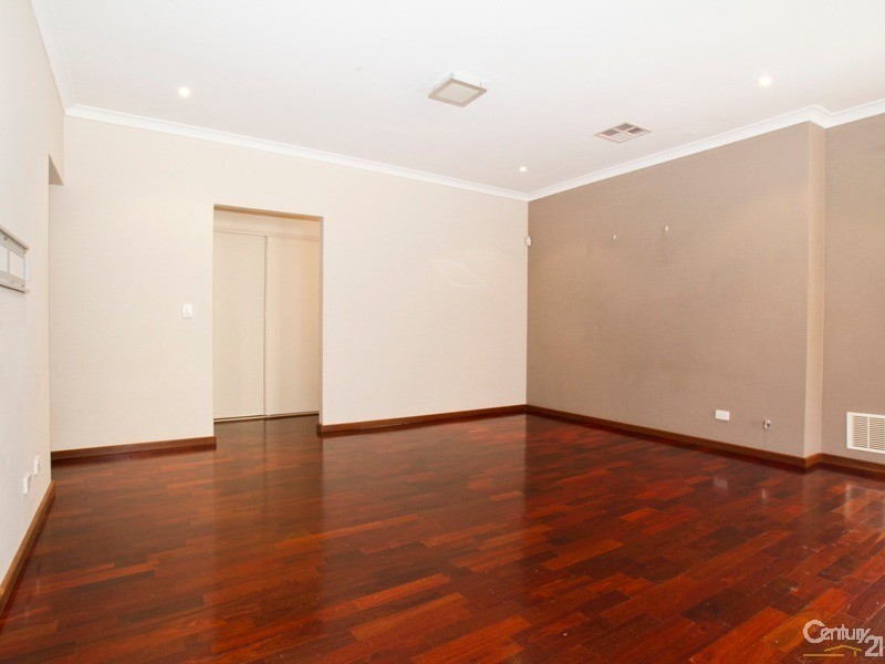 57 Towncentre Drive, Thornlie WA 6108