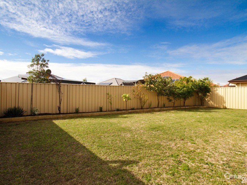 57 Towncentre Drive, Thornlie WA 6108