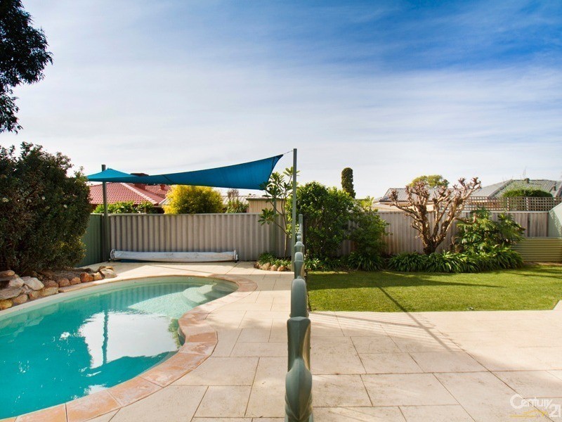 3 Culham Court, Thornlie WA 6108