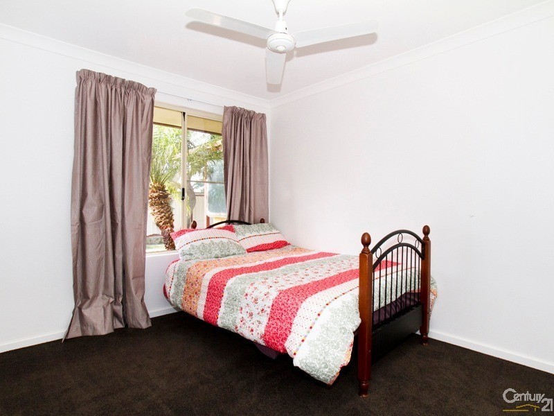 44 Bindoon Loop, Huntingdale WA 6110