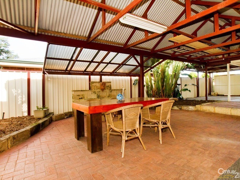 44 Bindoon Loop, Huntingdale WA 6110