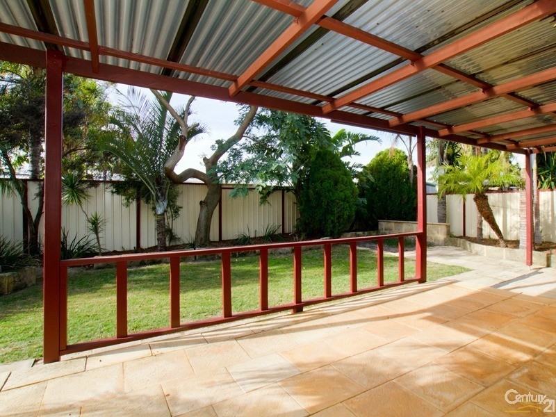 44 Bindoon Loop, Huntingdale WA 6110