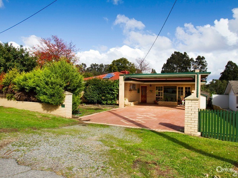 21 Buckingham Road, Kelmscott WA 6111