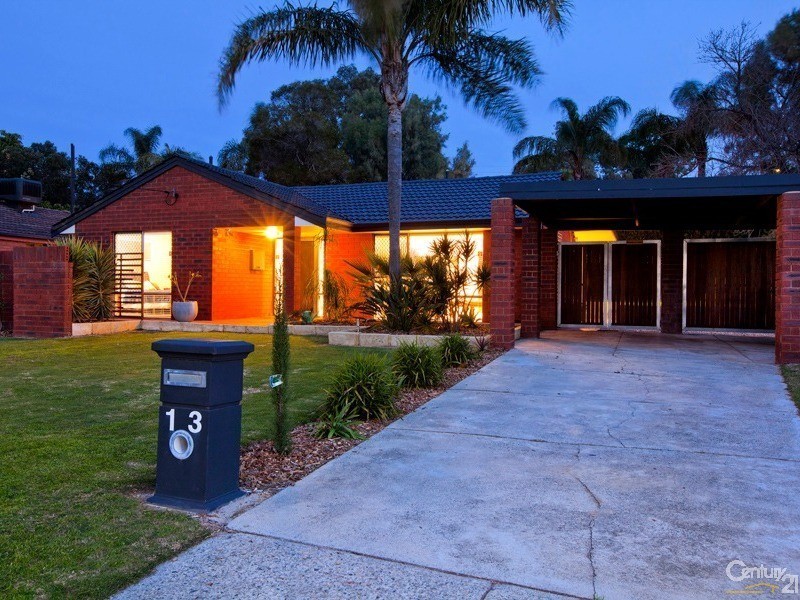 13 McLeish Place, Thornlie WA 6108