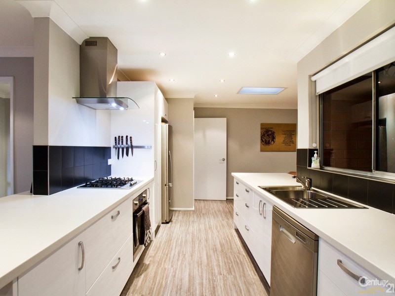 13 McLeish Place, Thornlie WA 6108