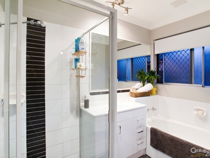 13 McLeish Place, Thornlie WA 6108