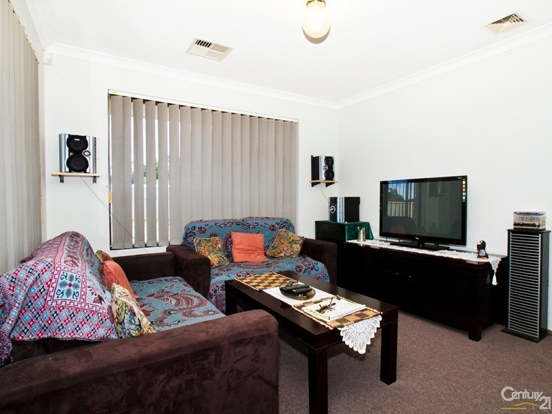 68 San Jacinta Road, Seville Grove WA 6112