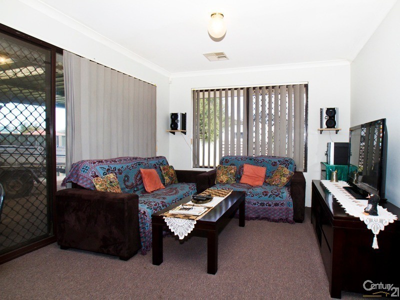 68 San Jacinta Road, Seville Grove WA 6112