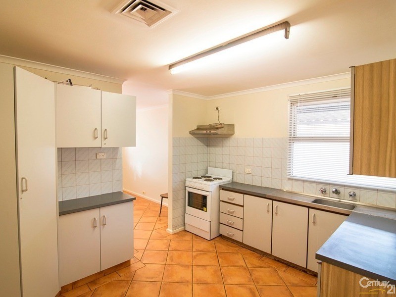 19 Warrambucca Crescent, Newman WA 6753