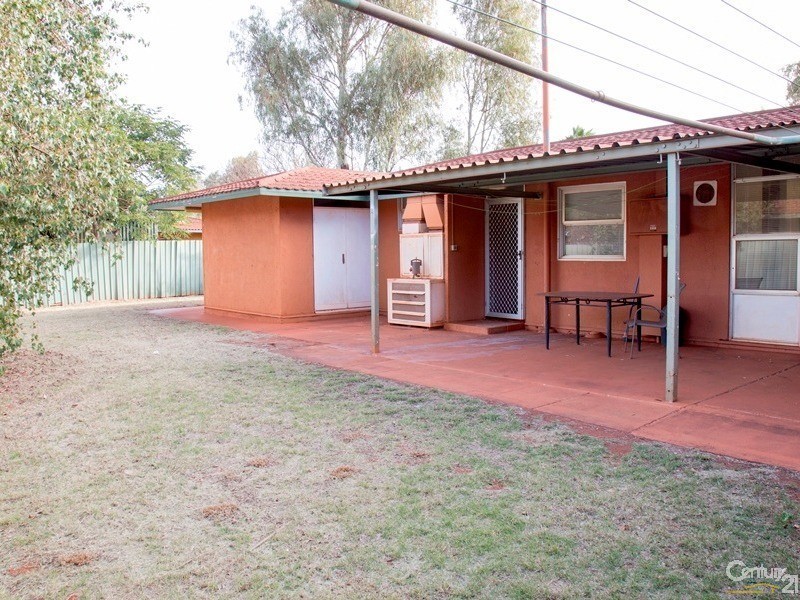 19 Warrambucca Crescent, Newman WA 6753