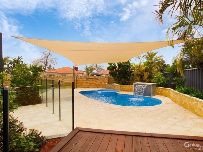 14 Hibiscus Mews, Canning Vale WA 6155