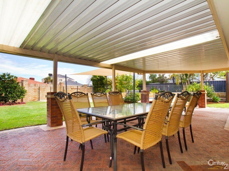 14 Hibiscus Mews, Canning Vale WA 6155
