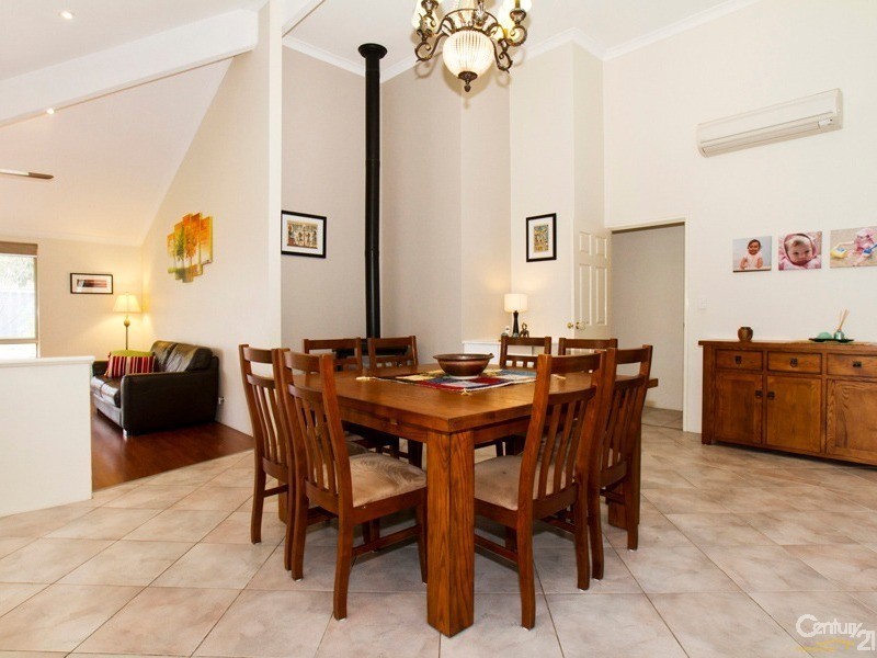 14 Hibiscus Mews, Canning Vale WA 6155