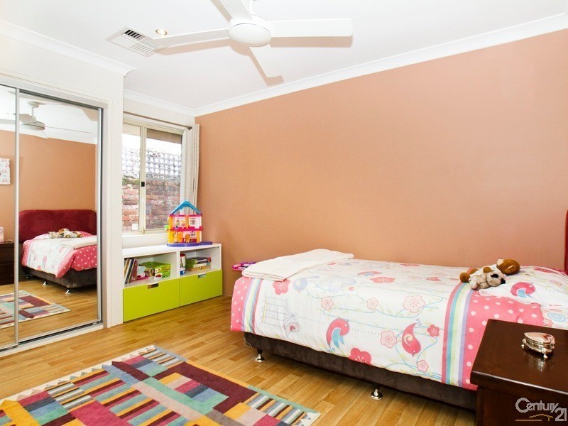 14 Hibiscus Mews, Canning Vale WA 6155