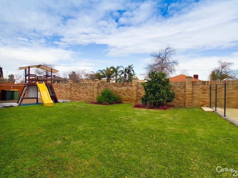 14 Hibiscus Mews, Canning Vale WA 6155