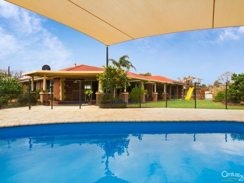 14 Hibiscus Mews, Canning Vale WA 6155