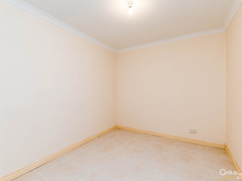 28 Fulmar Way, Seville Grove WA 6112