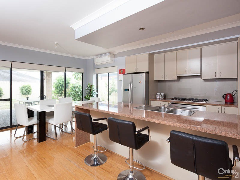 45 Suttor Drive, Success WA 6164