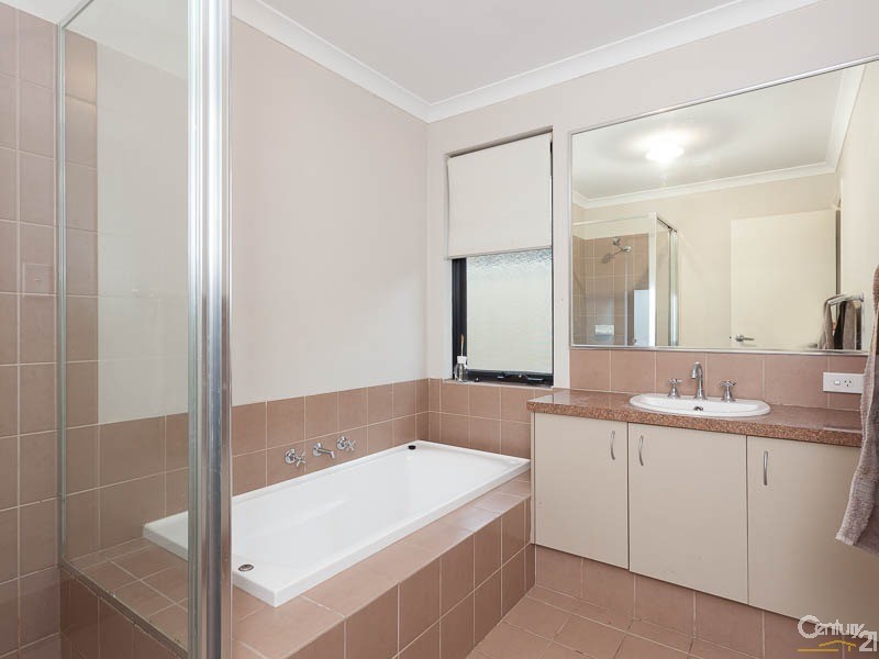 45 Suttor Drive, Success WA 6164