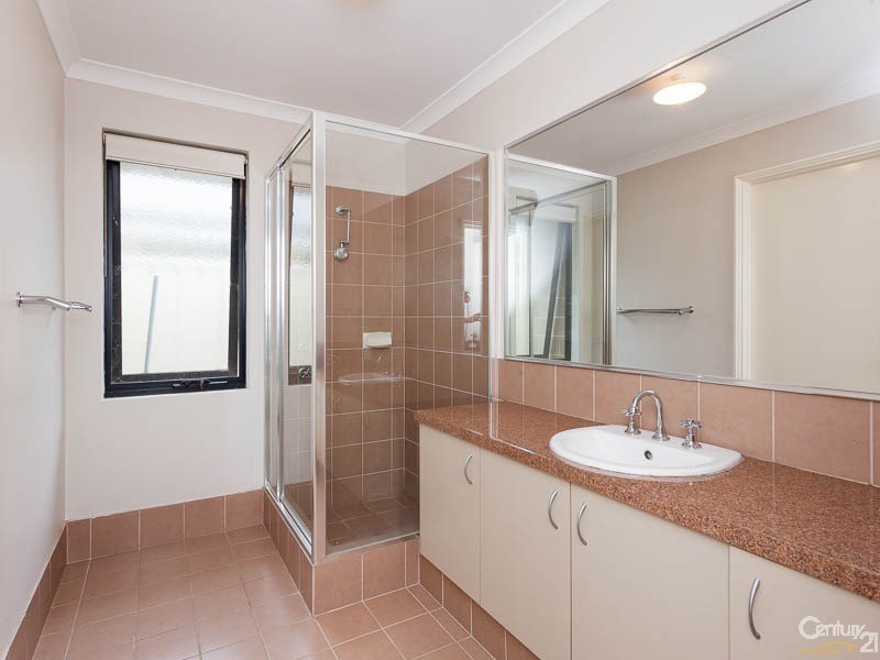 45 Suttor Drive, Success WA 6164