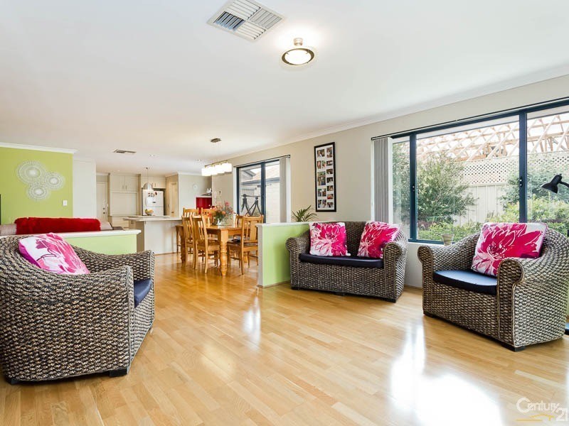 9 Tranquility Place, Maddington WA 6109