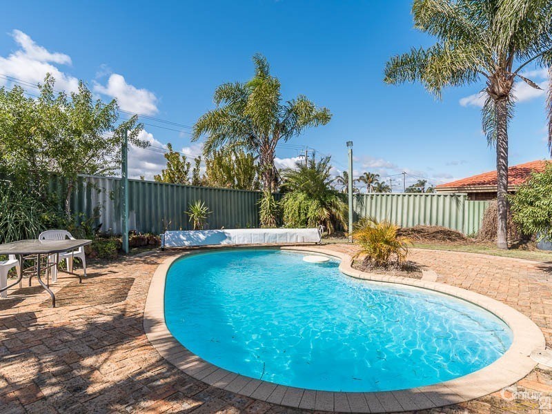 2 Cicada Court, Huntingdale WA 6110