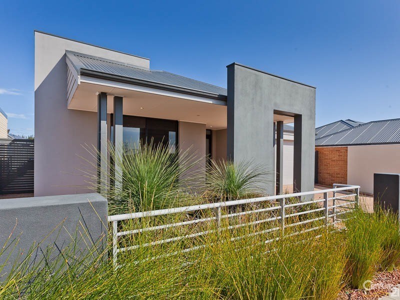 3 Hazewinkel Gardens, Champion Lakes WA 6111