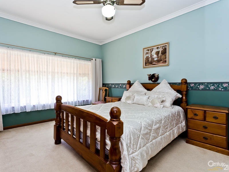 154 Moore Road, Millendon WA 6056