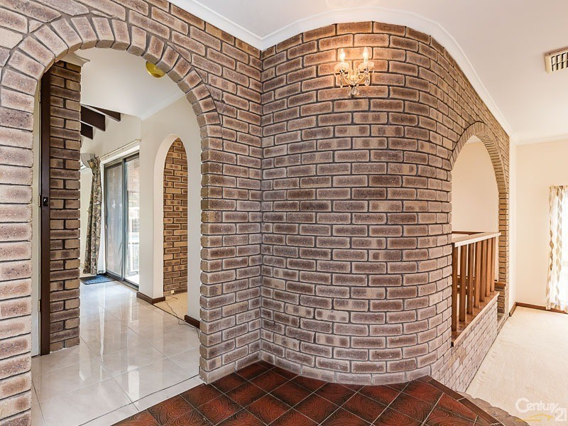 114 Regency Drive, Thornlie WA 6108