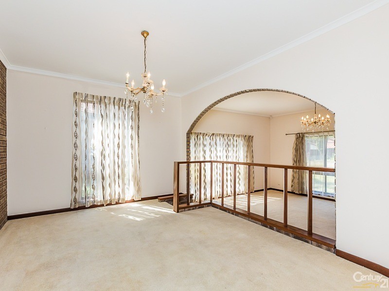 114 Regency Drive, Thornlie WA 6108