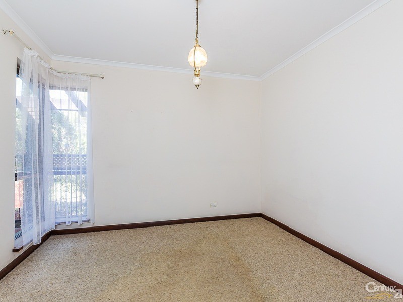 114 Regency Drive, Thornlie WA 6108