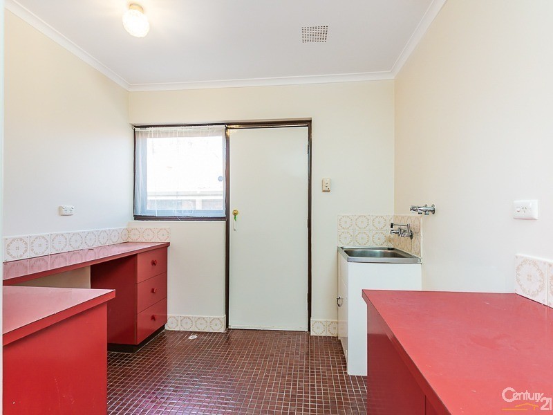 114 Regency Drive, Thornlie WA 6108