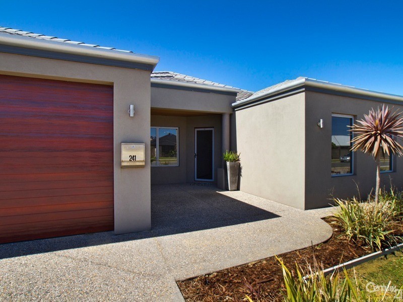241 Gaebler Road, Aubin Grove WA 6164
